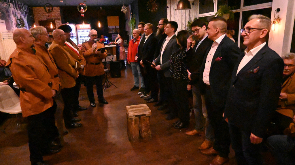 Nowi przewodnicy już po pasowaniu