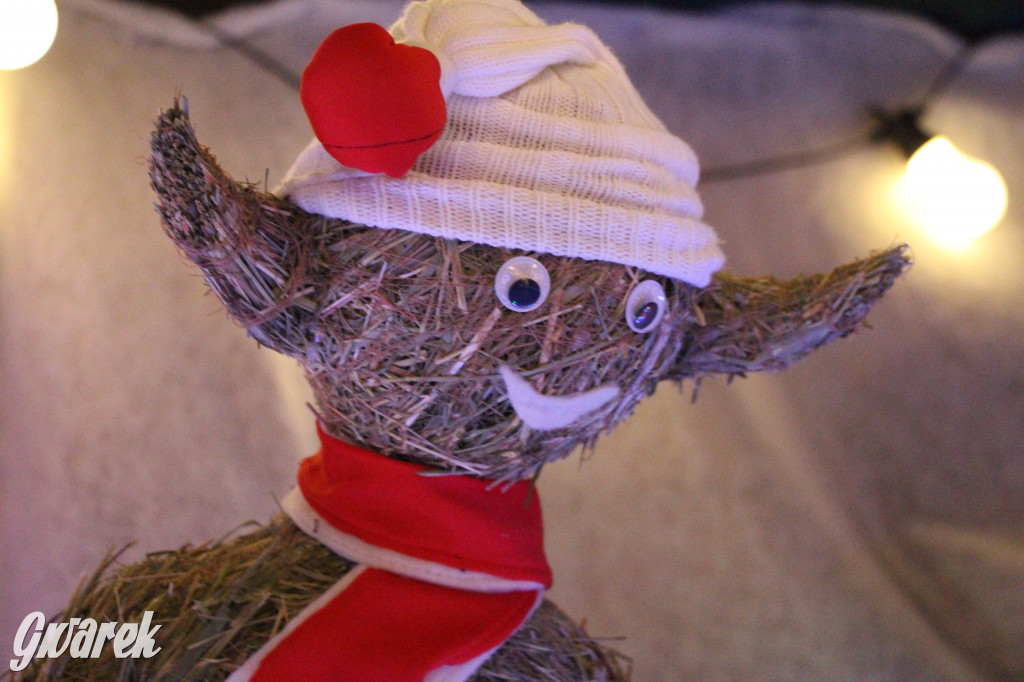 Ogród świąteczny przy burgerowni Wyrąbane