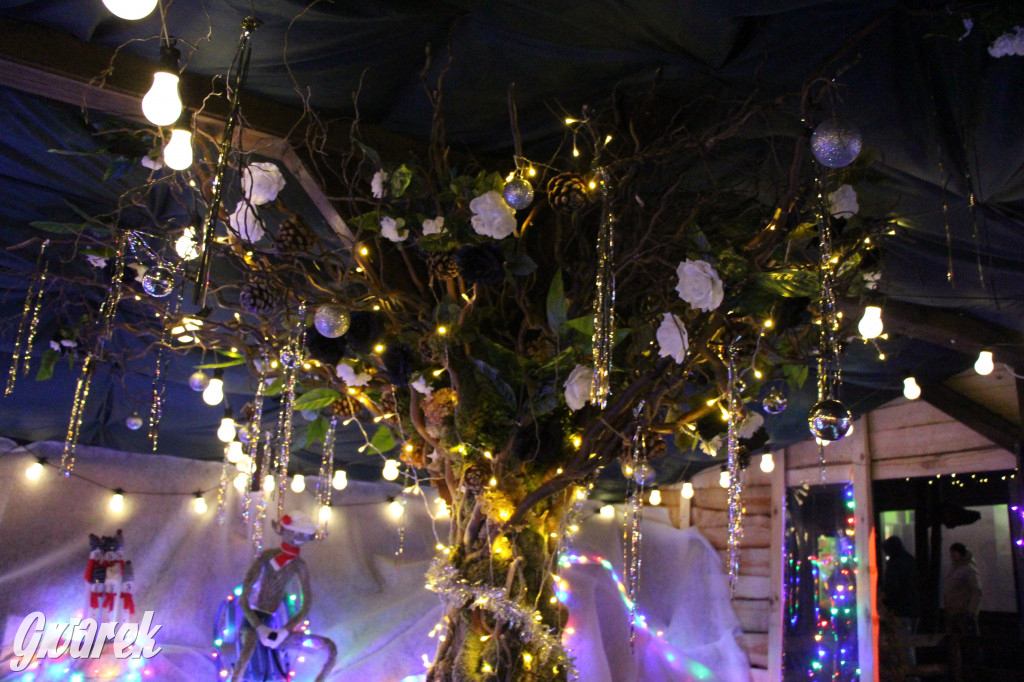 Ogród świąteczny przy burgerowni Wyrąbane