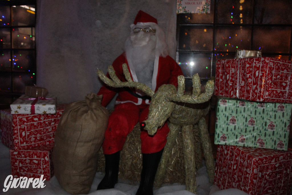 Ogród świąteczny przy burgerowni Wyrąbane