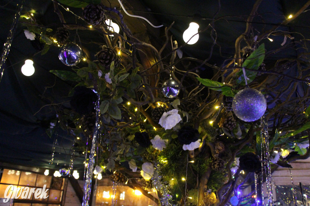 Ogród świąteczny przy burgerowni Wyrąbane