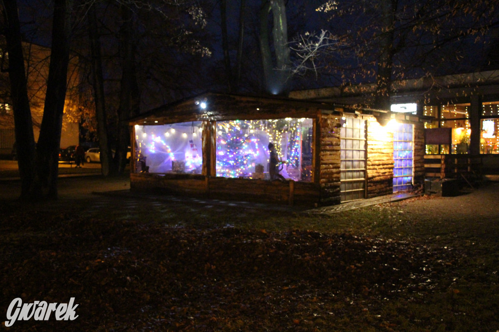 Ogród świąteczny przy burgerowni Wyrąbane