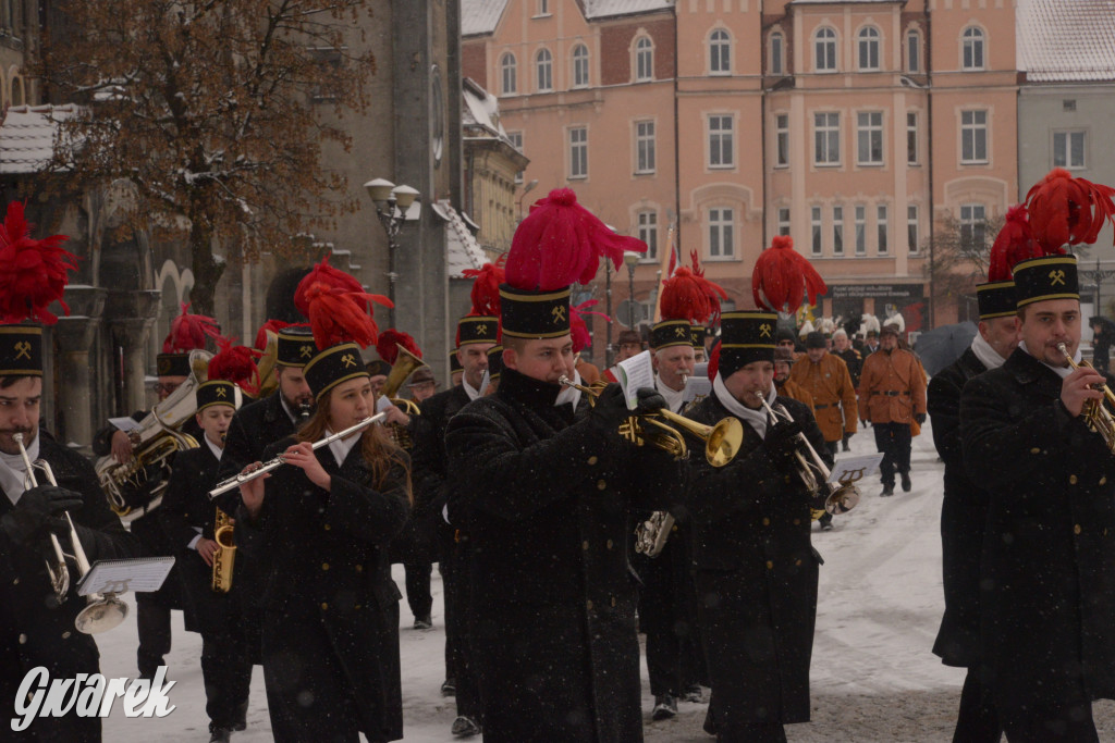 Tarnowskie Góry. Barbórkowa górnicza parada