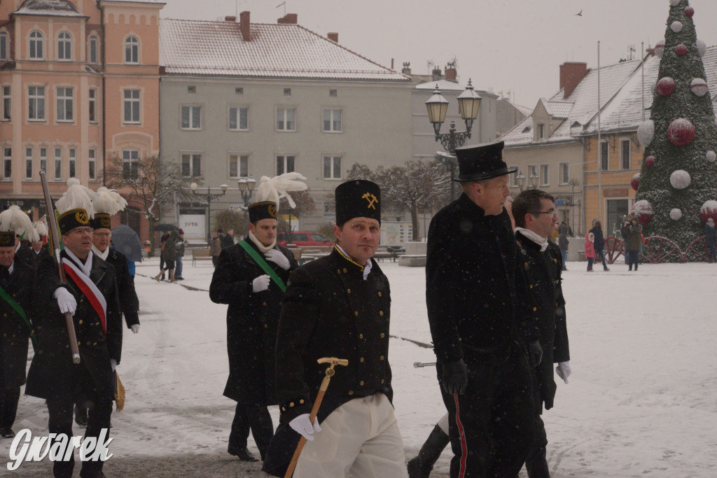 Tarnowskie Góry. Barbórkowa górnicza parada