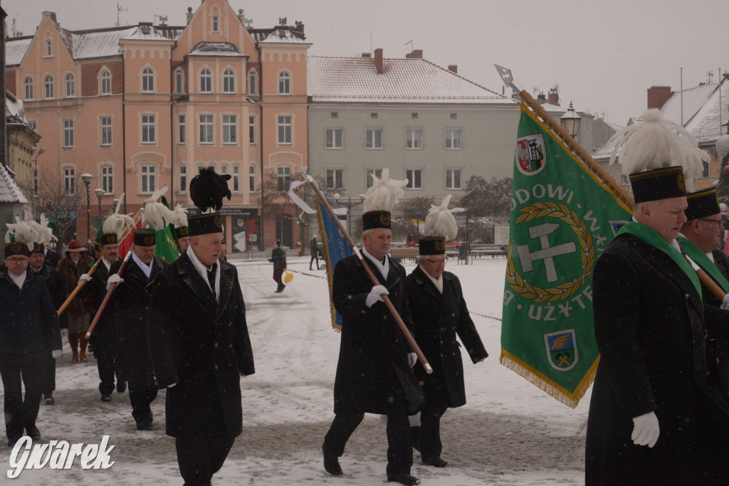 Tarnowskie Góry. Barbórkowa górnicza parada