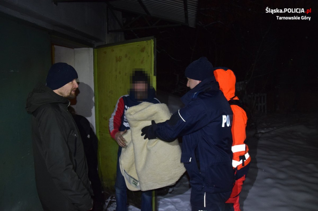 Idą mrozy. Ruszyli na pomoc bezdomnym