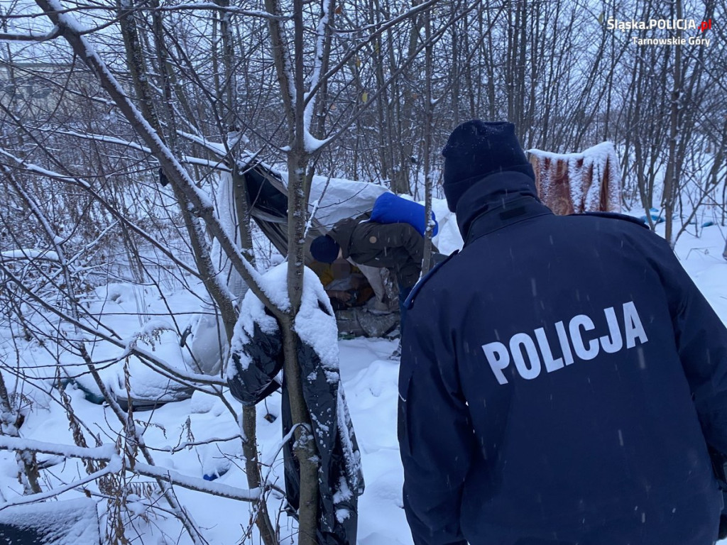 Idą mrozy. Ruszyli na pomoc bezdomnym