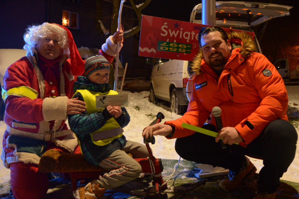 Bobrowniki Śląskie - strojenie choinki