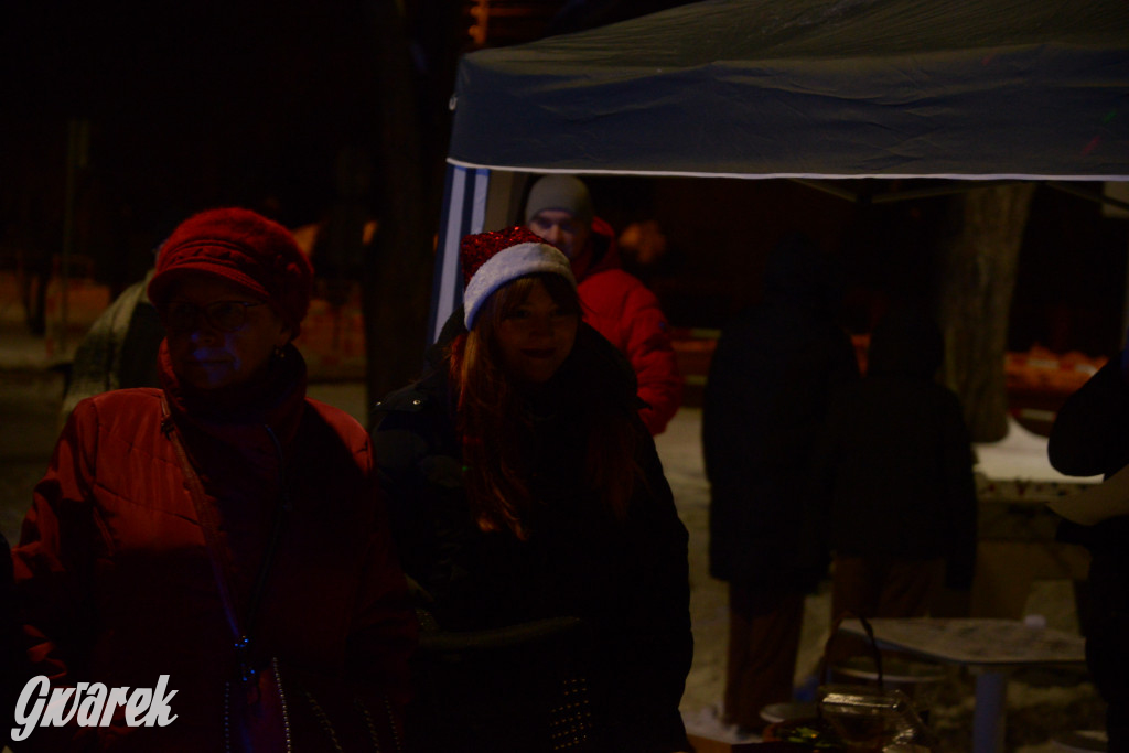 Bobrowniki Śląskie - strojenie choinki