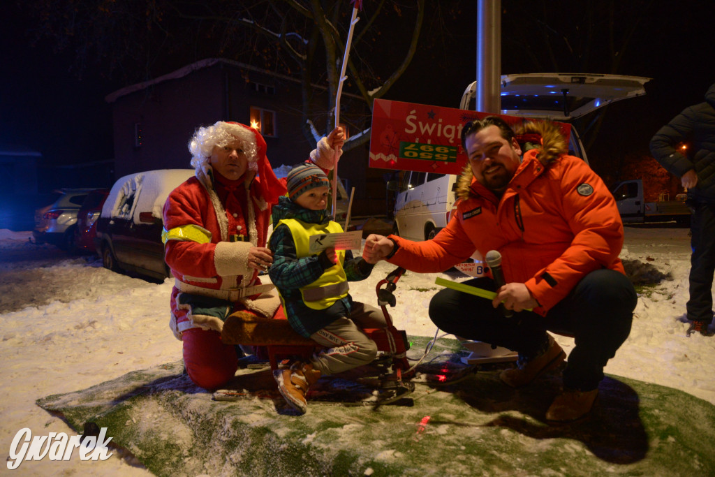 Bobrowniki Śląskie - strojenie choinki