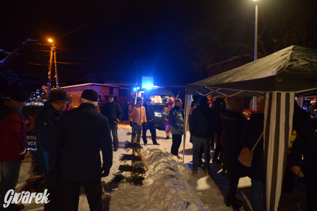 Bobrowniki Śląskie - strojenie choinki