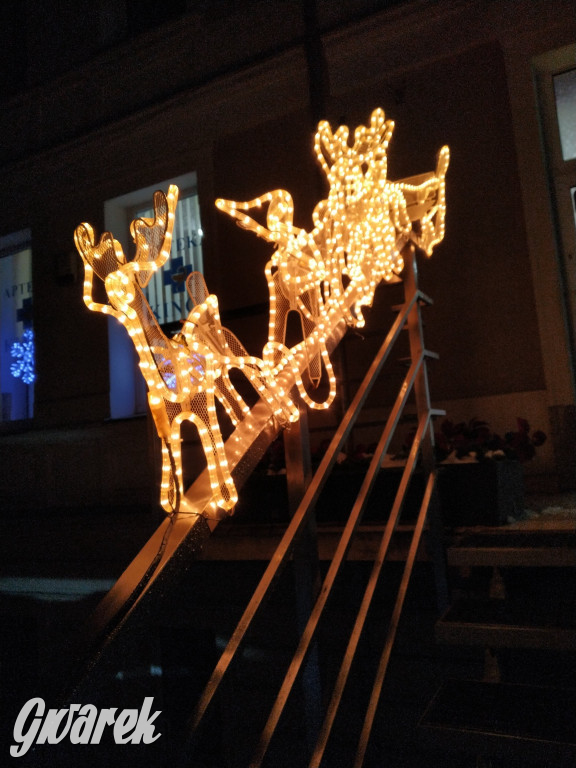 Świąteczne ozdoby na naszych ulicach