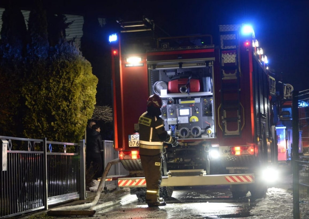 Pożar w domu jednorodzinnym, przed świętami [FOTO]