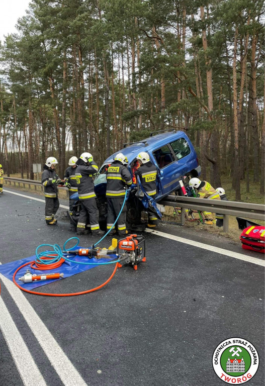 Wypadek na DK 11 w Tworogu