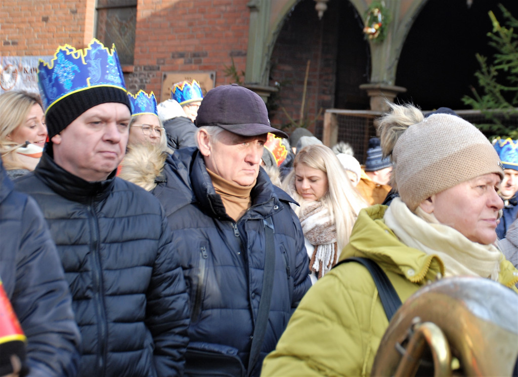  Orszak Trzech Króli przeszedł do Piekarskiego Betlejem