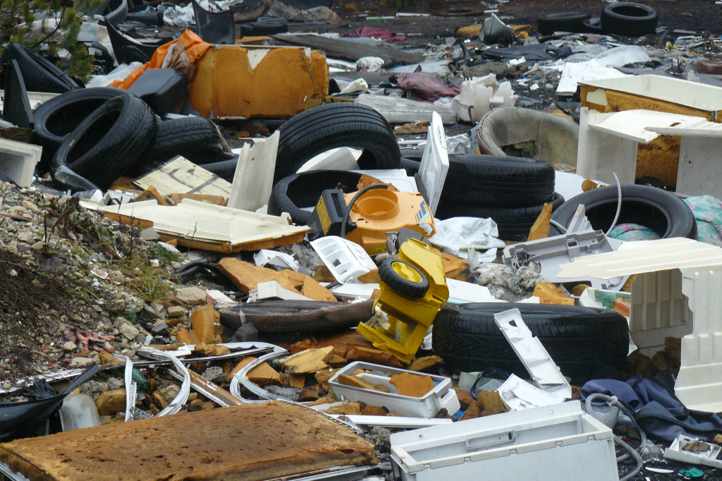 Tarnowskie Góry. Dzikie wysypisko odpadów