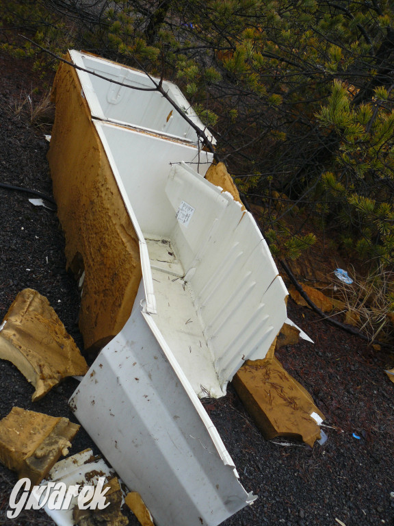 Tarnowskie Góry. Dzikie wysypisko odpadów