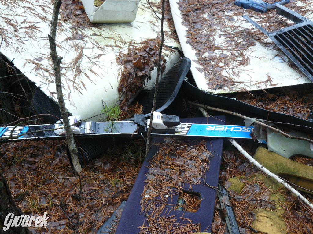 Tarnowskie Góry. Dzikie wysypisko odpadów