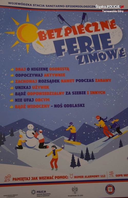 Uczniowie z Rybnej w komendzie policji i starostwie