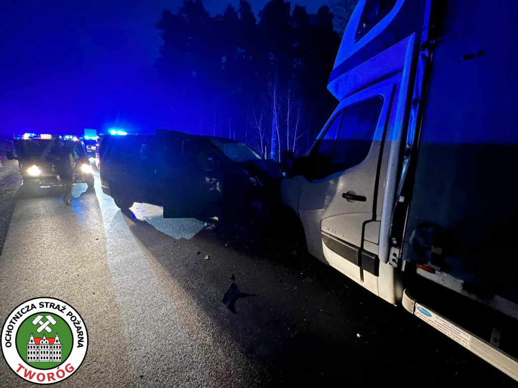 Zderzenie samochodów na ul. Pyskowickiej