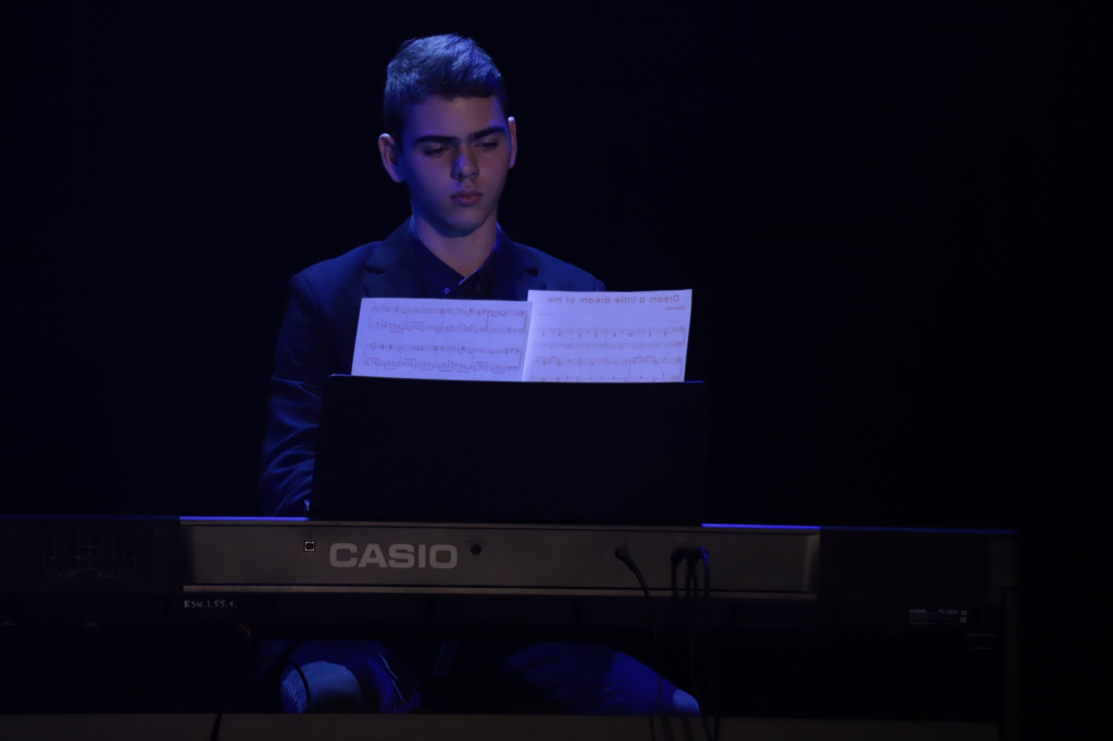 Radzionków.  Koncert karnawałowy w CK Karolinka