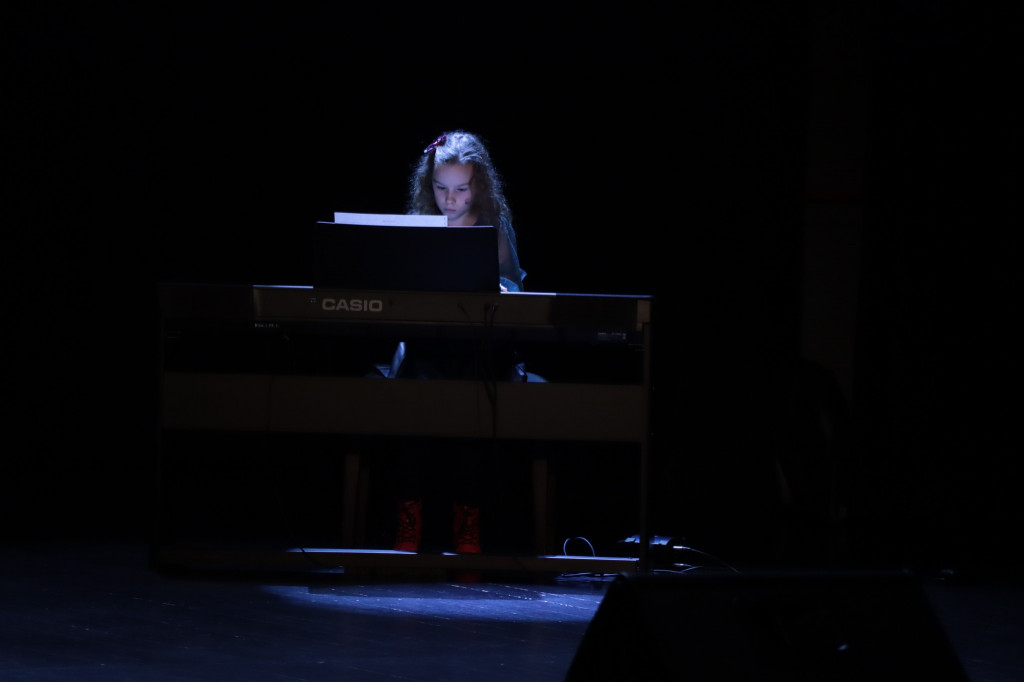 Radzionków.  Koncert karnawałowy w CK Karolinka