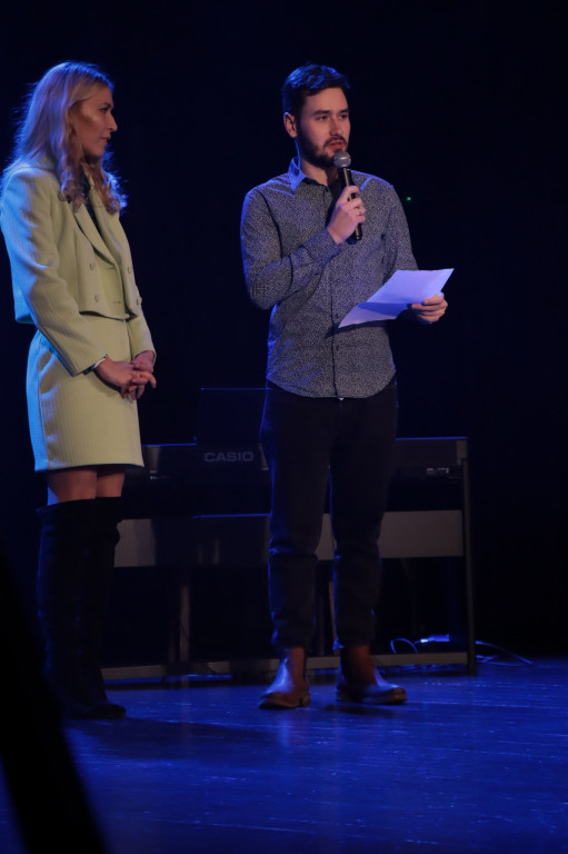 Radzionków.  Koncert karnawałowy w CK Karolinka