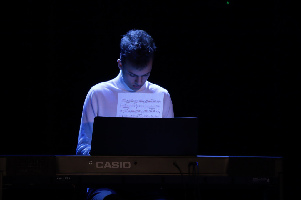 Radzionków.  Koncert karnawałowy w CK Karolinka