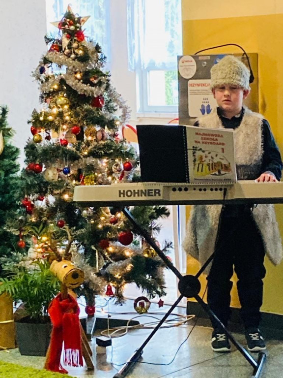 Koncert kolęd w szkole w Miasteczku Śląskim
