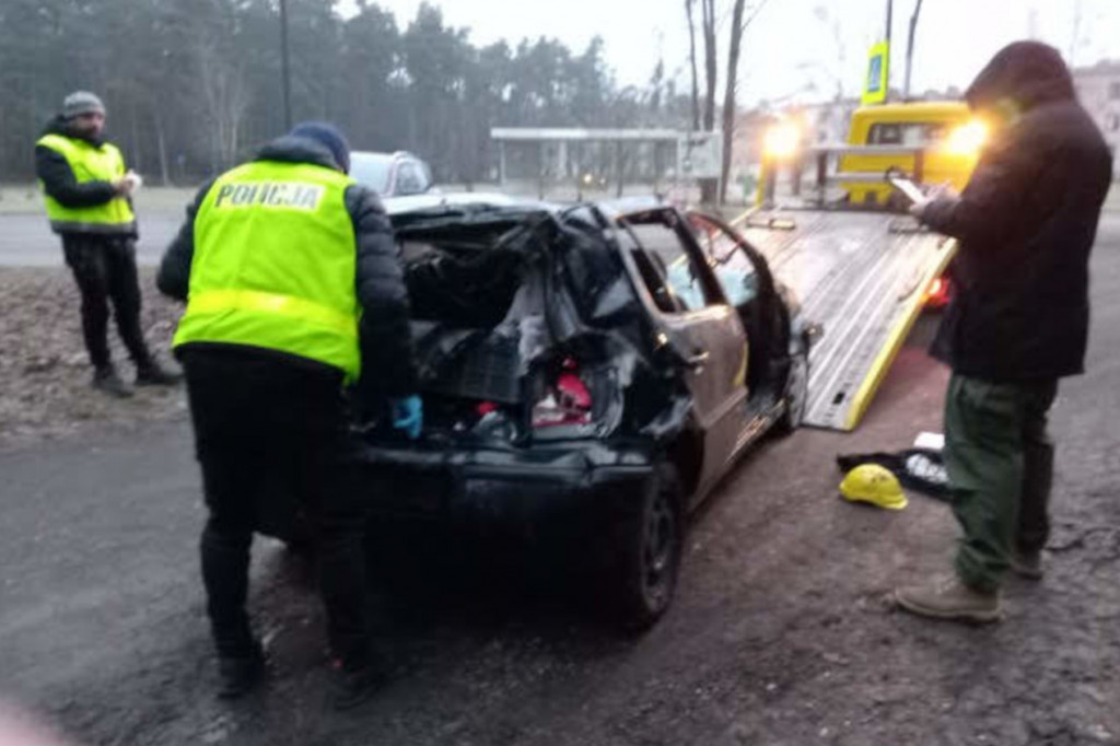 Volkswagen wjechał do rzeki. Dwie ofiary