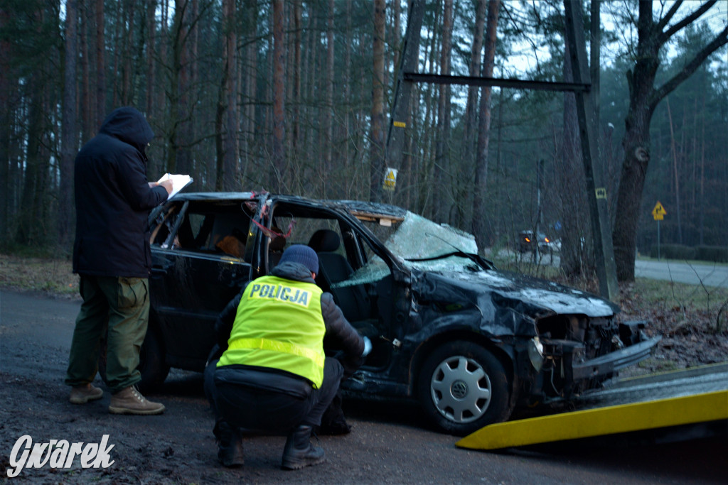 Volkswagen wjechał do rzeki. Dwie ofiary