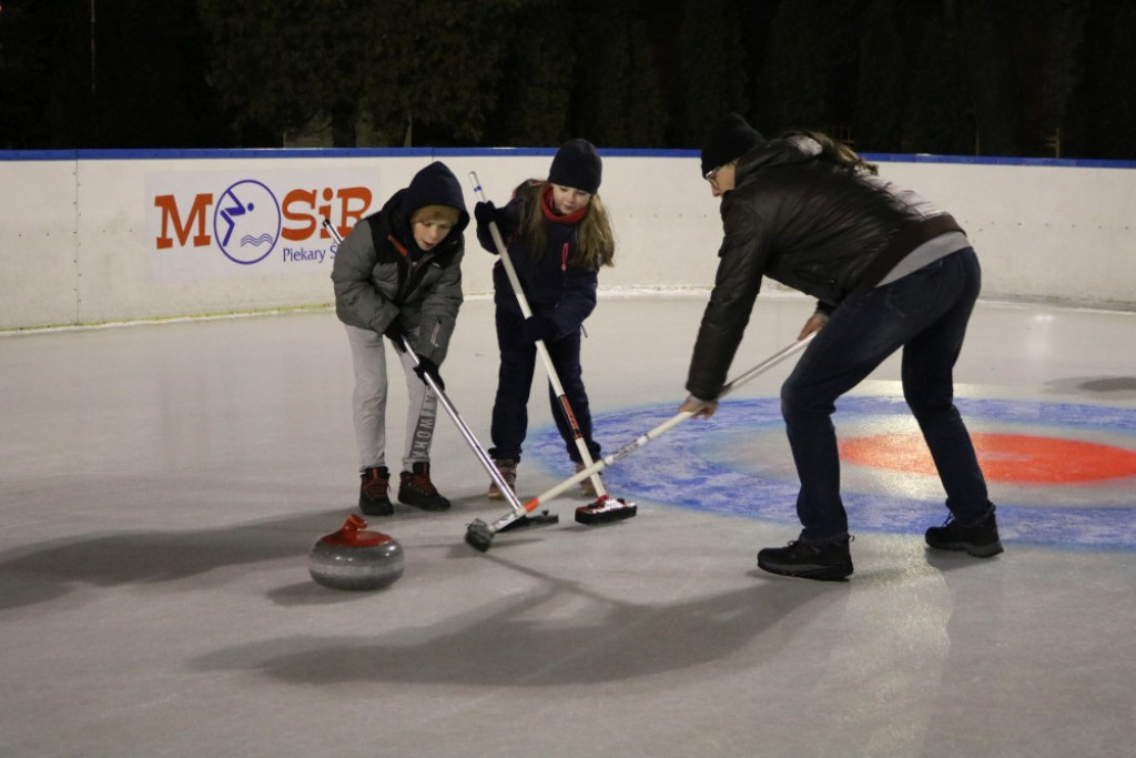 Mistrzostwa w curlingu na naszym lodowisku