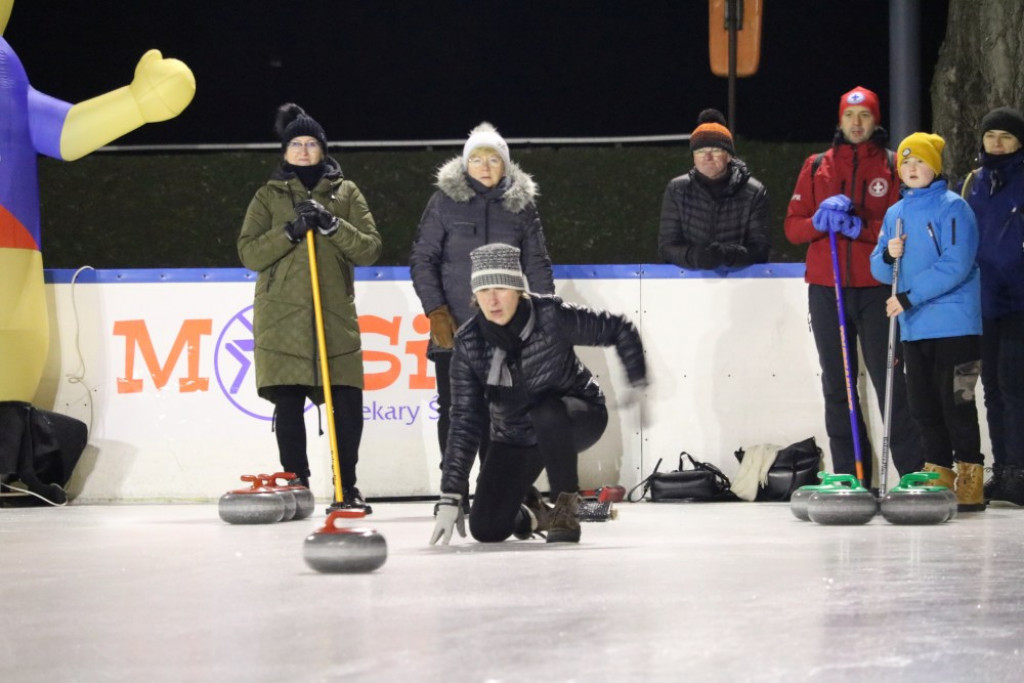 Mistrzostwa w curlingu na naszym lodowisku