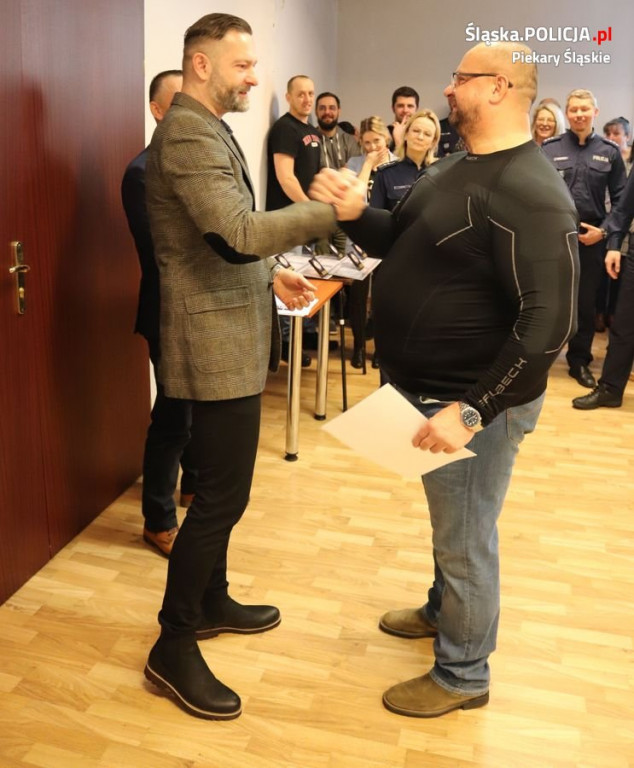 Przechodzą do cywila