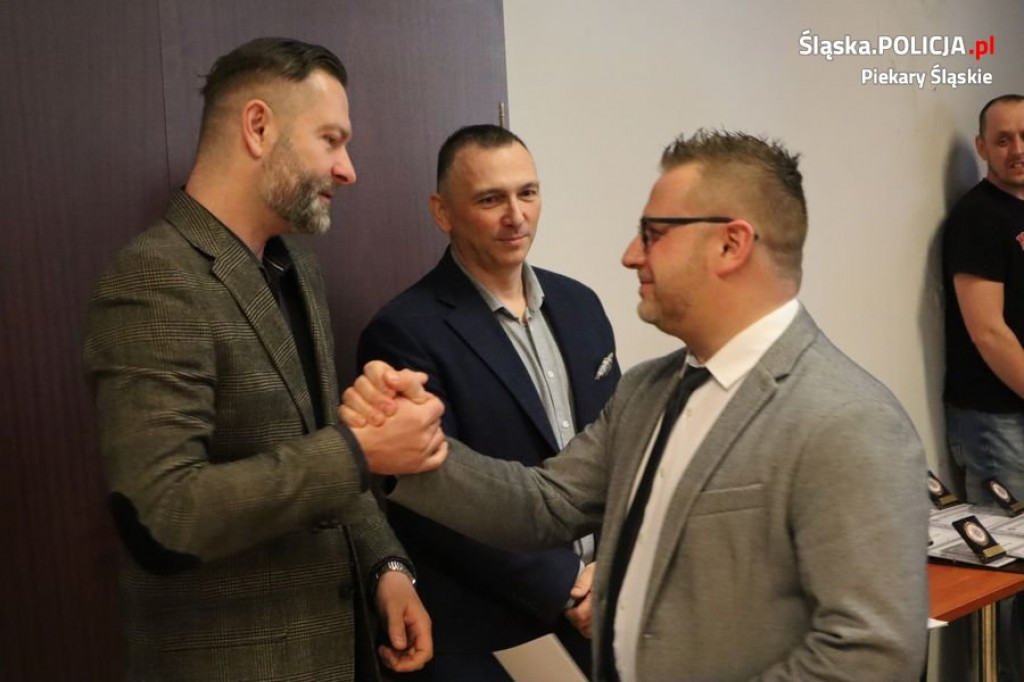 Przechodzą do cywila