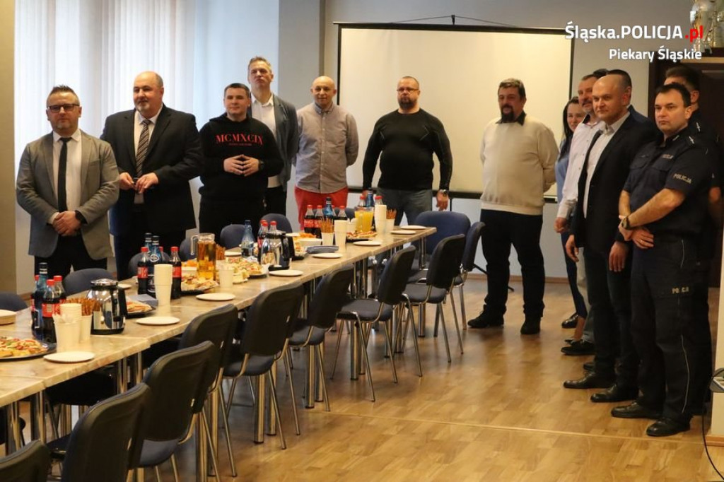 Przechodzą do cywila