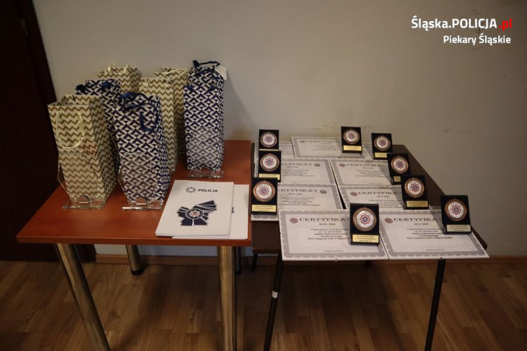 Przechodzą do cywila