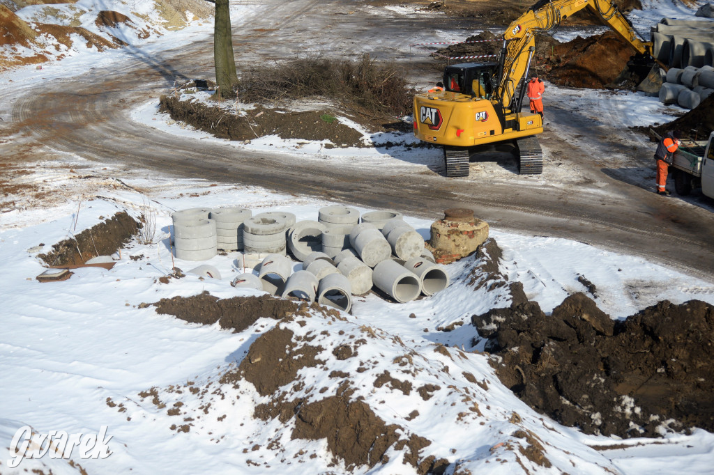 Tarnowskie Góry. Centrum przesiadkowe w budowie