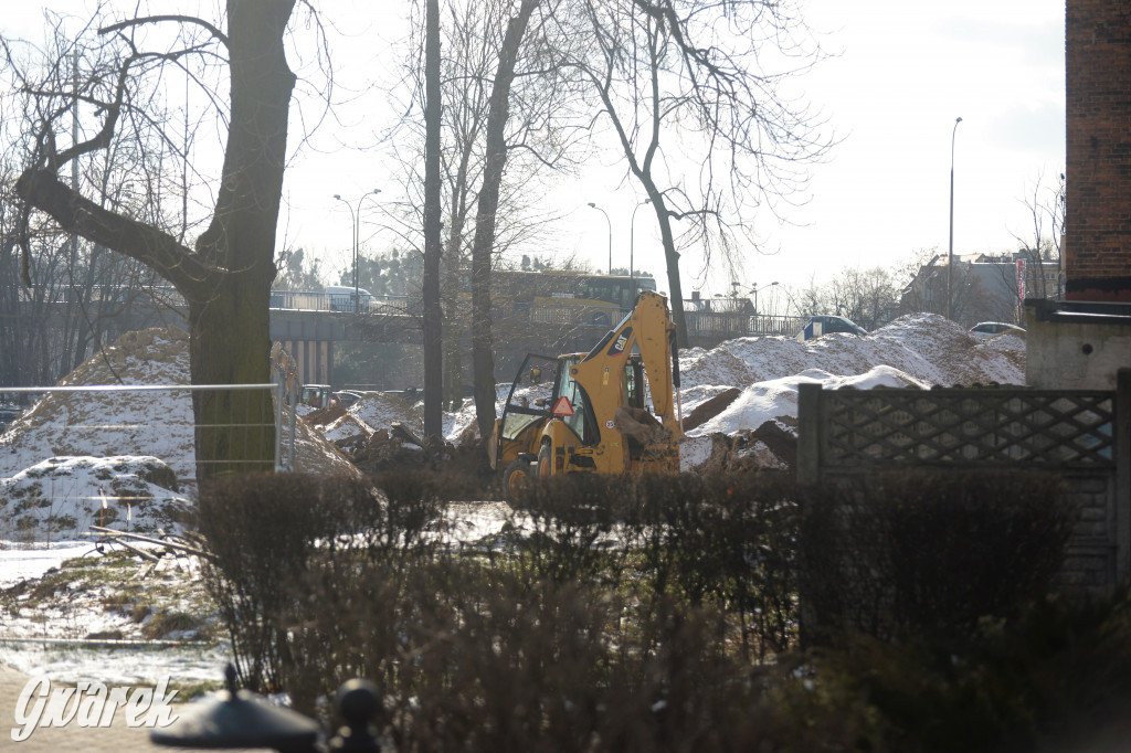 Tarnowskie Góry. Centrum przesiadkowe w budowie