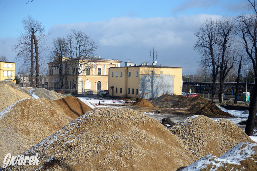 Tarnowskie Góry. Centrum przesiadkowe w budowie