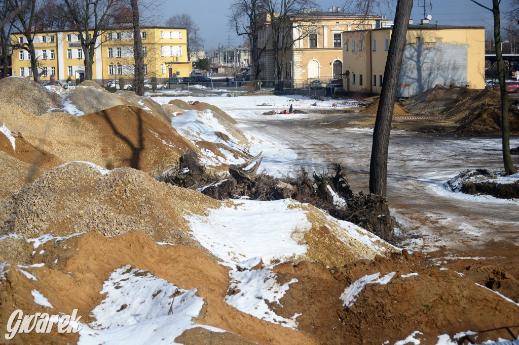 Tarnowskie Góry. Centrum przesiadkowe w budowie