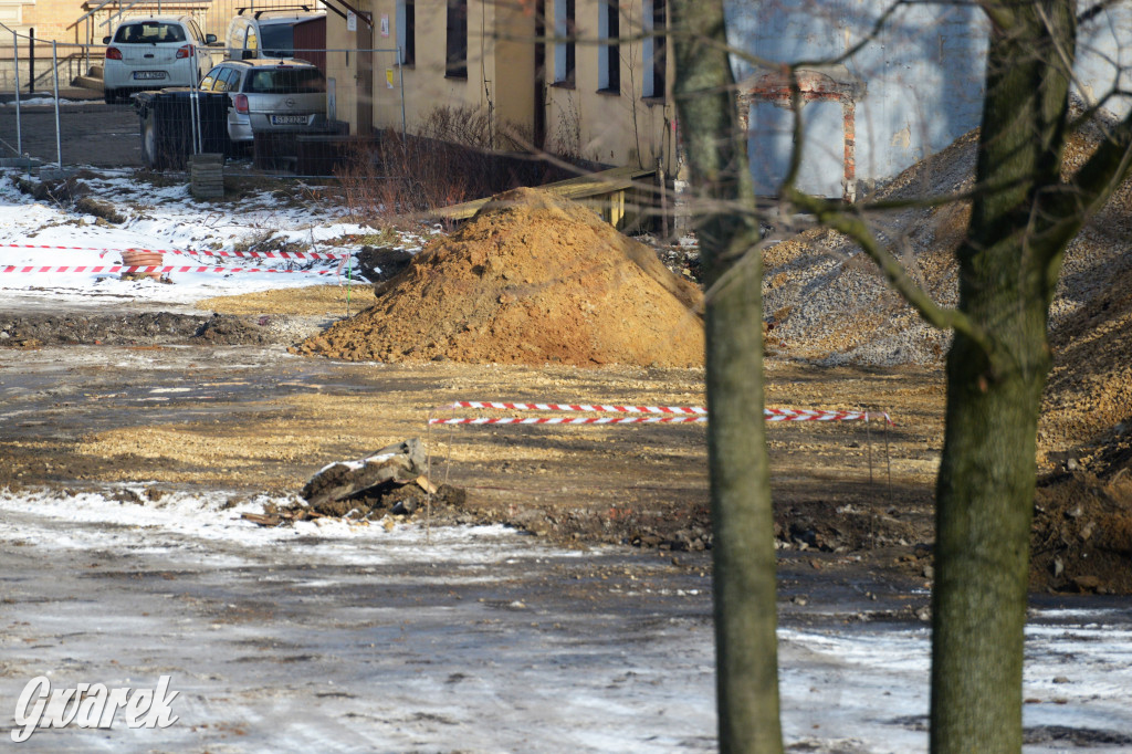 Tarnowskie Góry. Centrum przesiadkowe w budowie