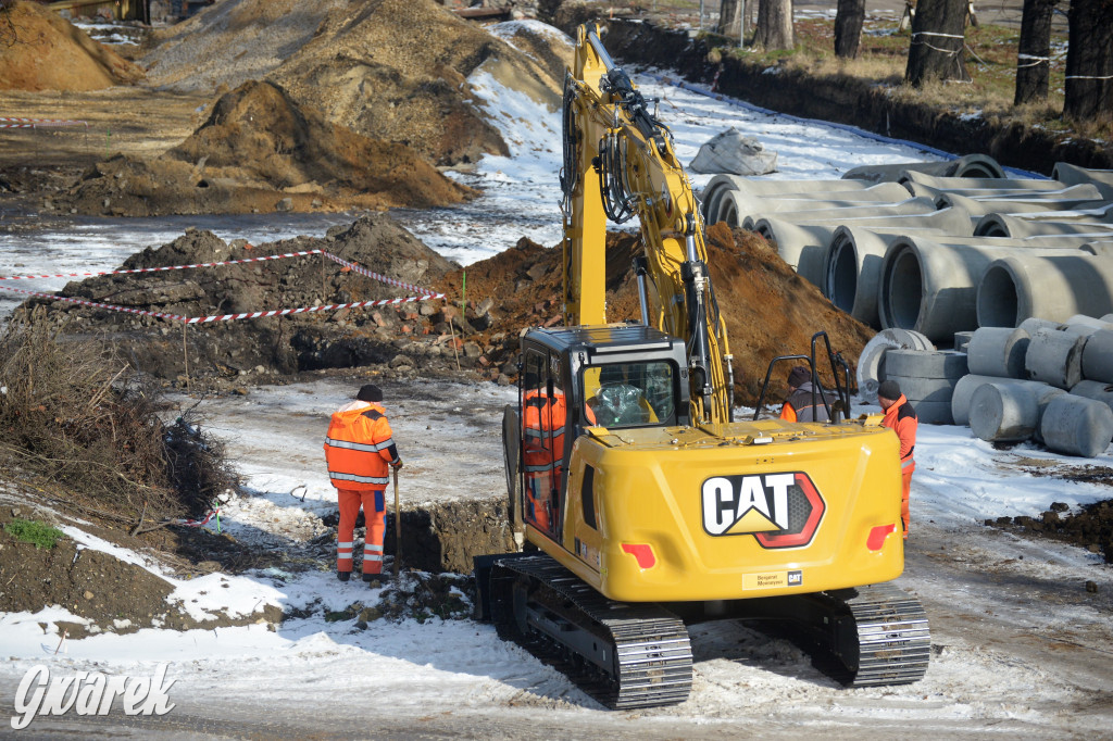 Tarnowskie Góry. Centrum przesiadkowe w budowie