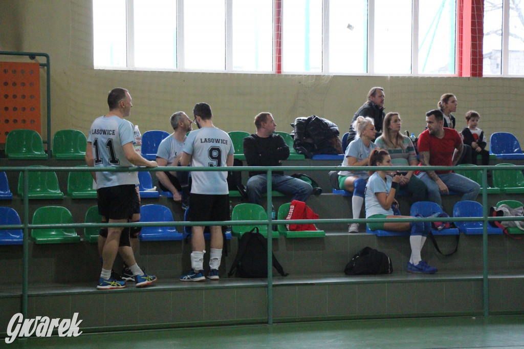 Walentynkowy turniej siatkówki w Nakle Śląskim