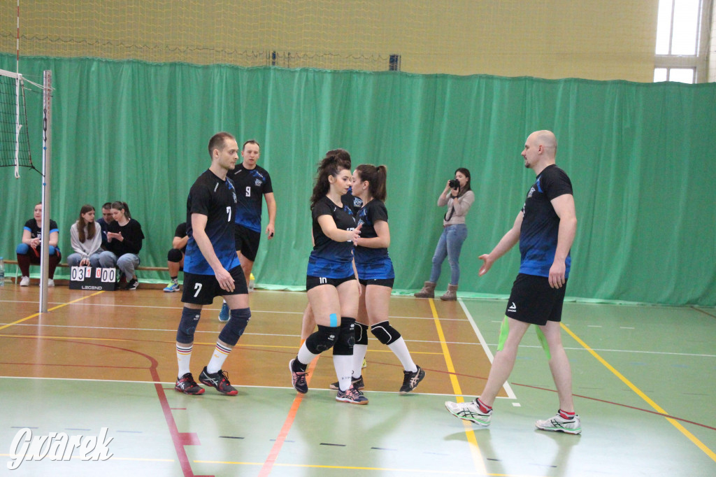 Walentynkowy turniej siatkówki w Nakle Śląskim
