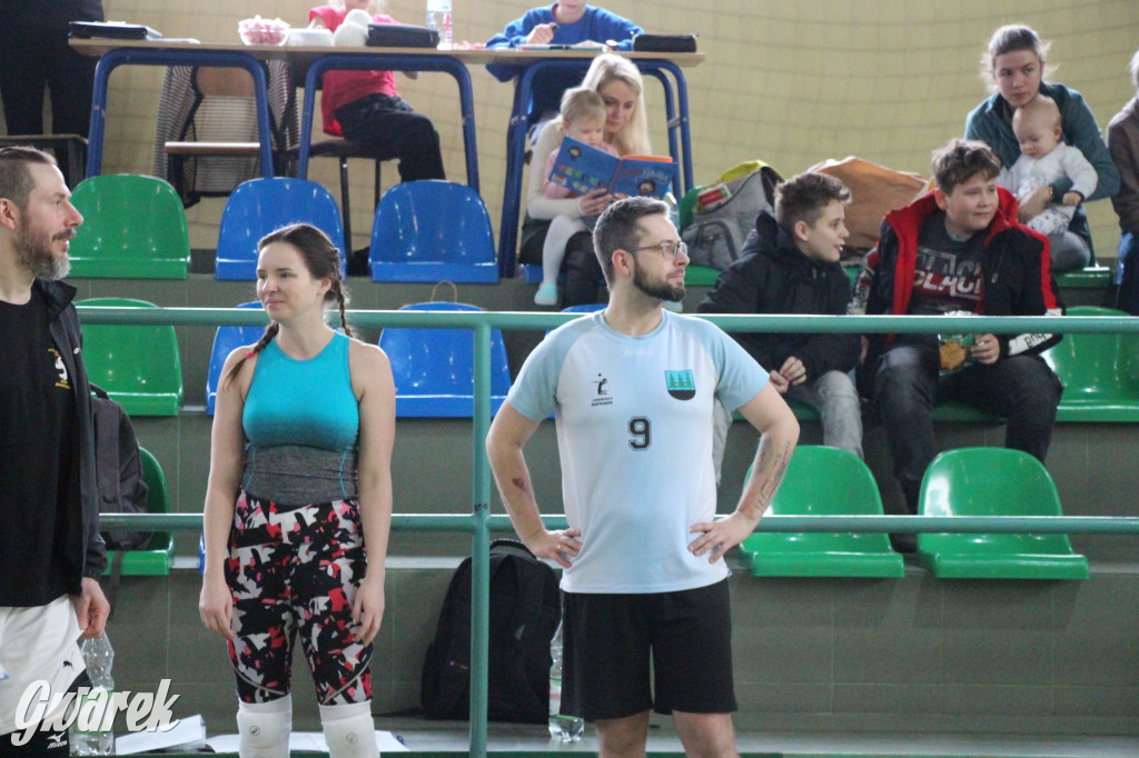 Walentynkowy turniej siatkówki w Nakle Śląskim