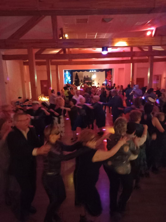 Walentynkowy bal przebierańców i taniec Wednesday