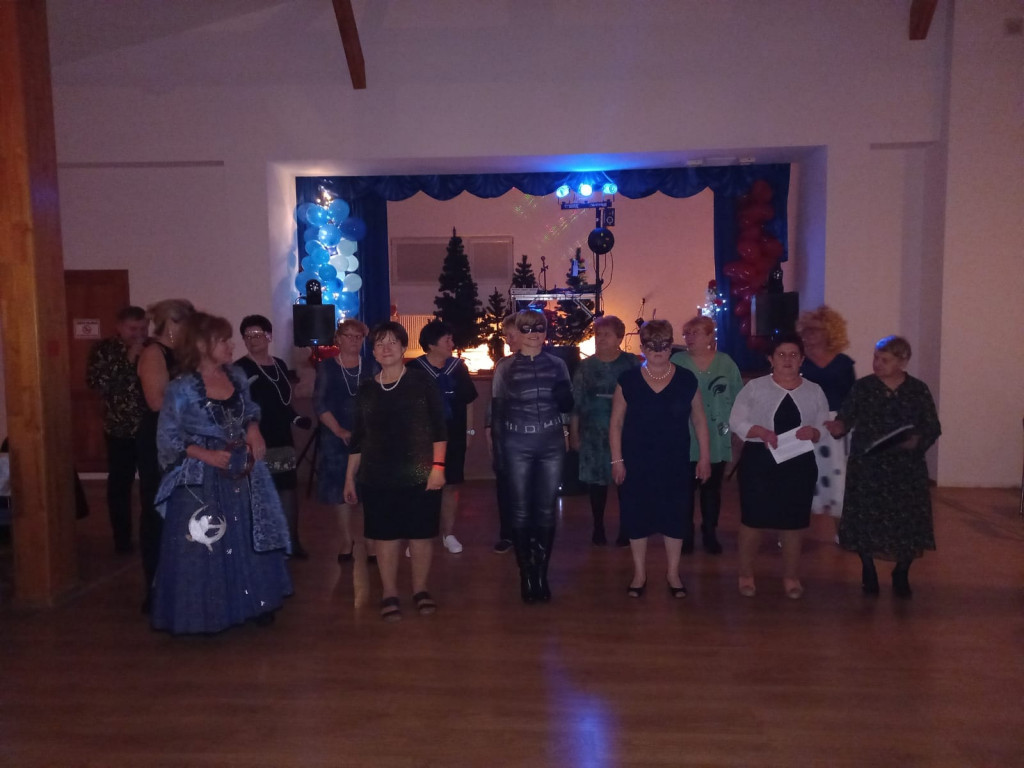 Walentynkowy bal przebierańców i taniec Wednesday