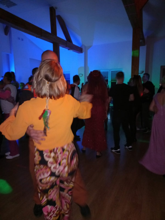 Walentynkowy bal przebierańców i taniec Wednesday