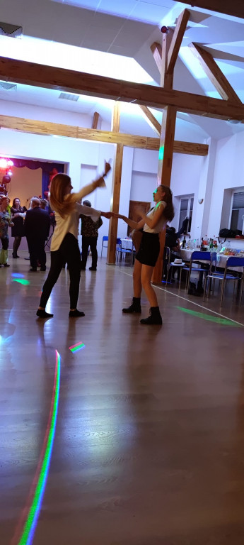 Walentynkowy bal przebierańców i taniec Wednesday